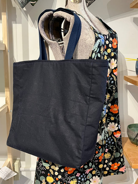 Simple Sturdy Tote Waxed Canvas Navy & Garden Party Lined