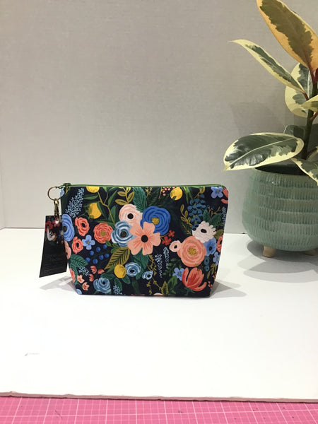 Small 9x6 inch Wet Dry Zipper Pouch, Cotton Fabric Variations Available